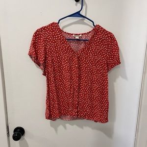 Red floral flutter sleeve good threads button up blouse. Size small.